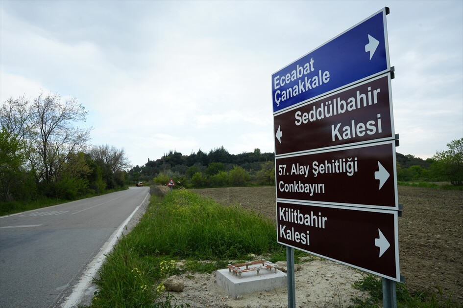 Çanakkale'de harp muhabirleri cephe gerisinde tarihe not düştü
