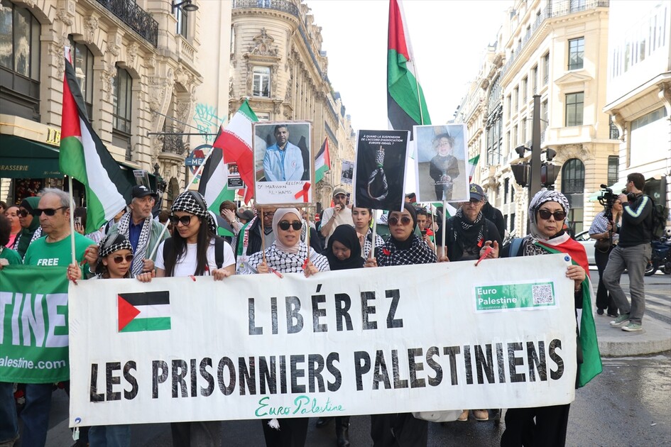 Fransa'da İsrail'in Filistinli esirleri hedef alan