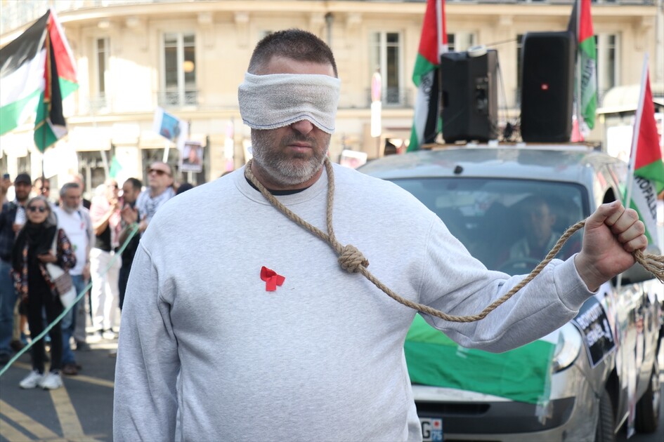 Fransa'da İsrail'in Filistinli esirleri hedef alan