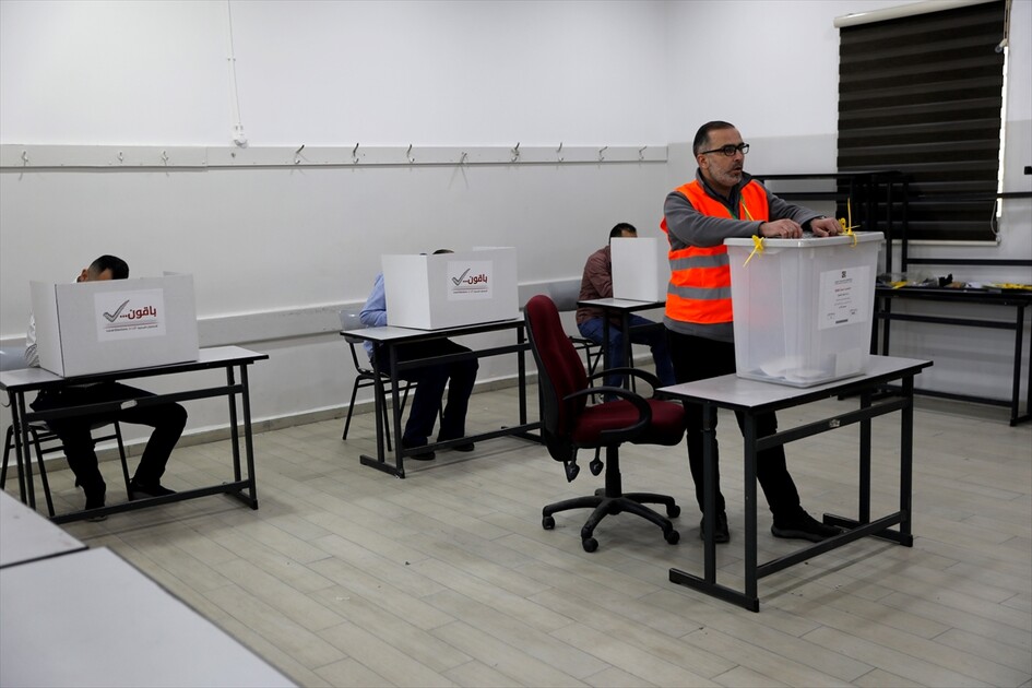 Local elections begin in West Bank