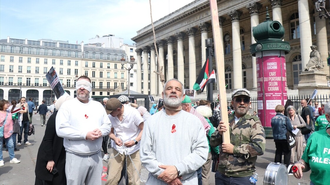 Fransa'da İsrail'in Filistinli esirleri hedef alan