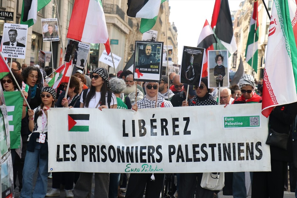 Fransa'da İsrail'in Filistinli esirleri hedef alan