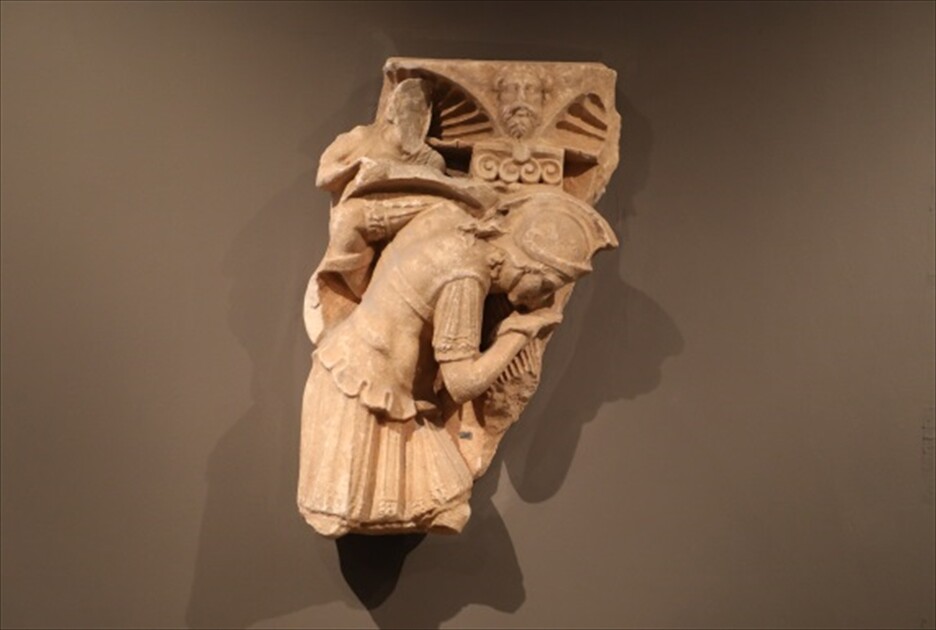 221 قطعة أثرية من تركيا تعرض في الكولوسيوم بإيطاليا