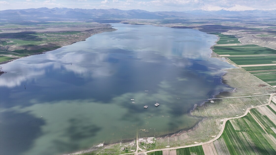 Gümüşören Barajı'nda eski yerleşim yerleri yeniden sular altında kaldı