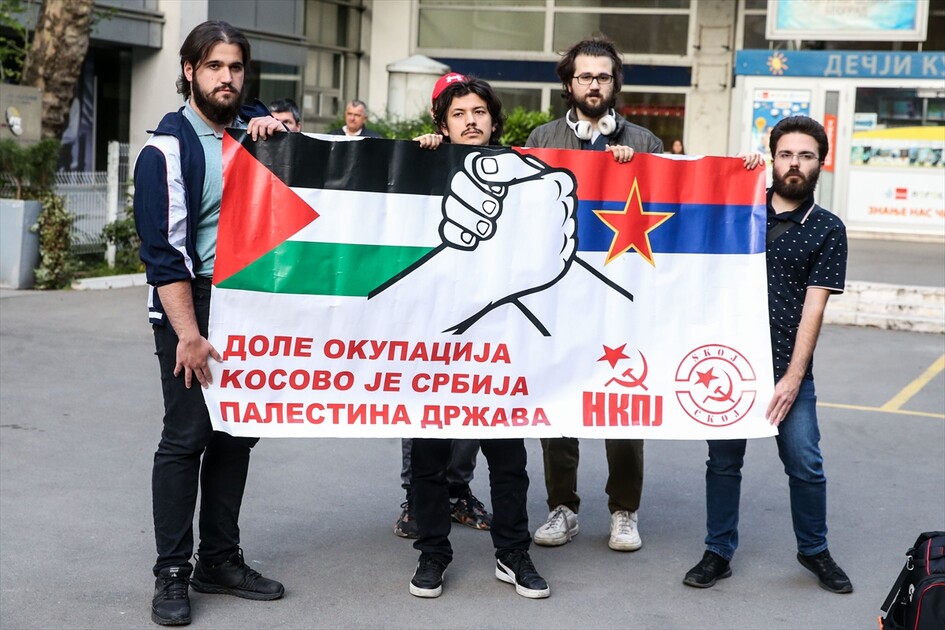 Demonstranti ispred RTS-a u Beogradu tražili bojkot Eurosonga