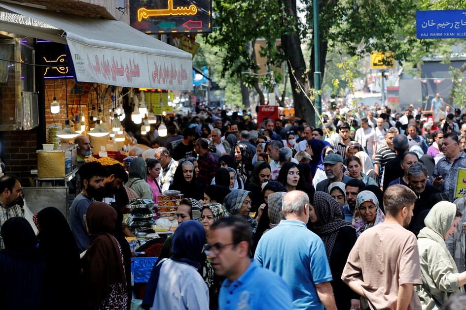 طهران.. عودة الحياة اليومية إلى وتيرتها الطبيعية مع سريان وقف إطلاق النار