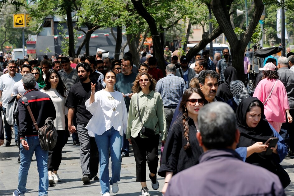 طهران.. عودة الحياة اليومية إلى وتيرتها الطبيعية مع سريان وقف إطلاق النار