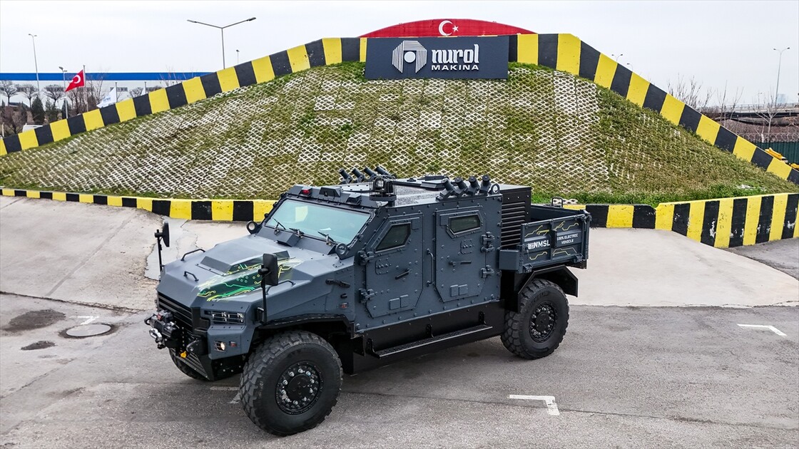 تقنيات الطاقة النظيفة.. مدرعات كهربائية تركية في معرض