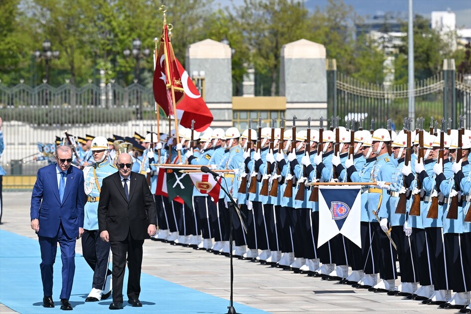 أنقرة.. الرئيس أردوغان يستقبل نظيره الجزائري بمراسم رسمية