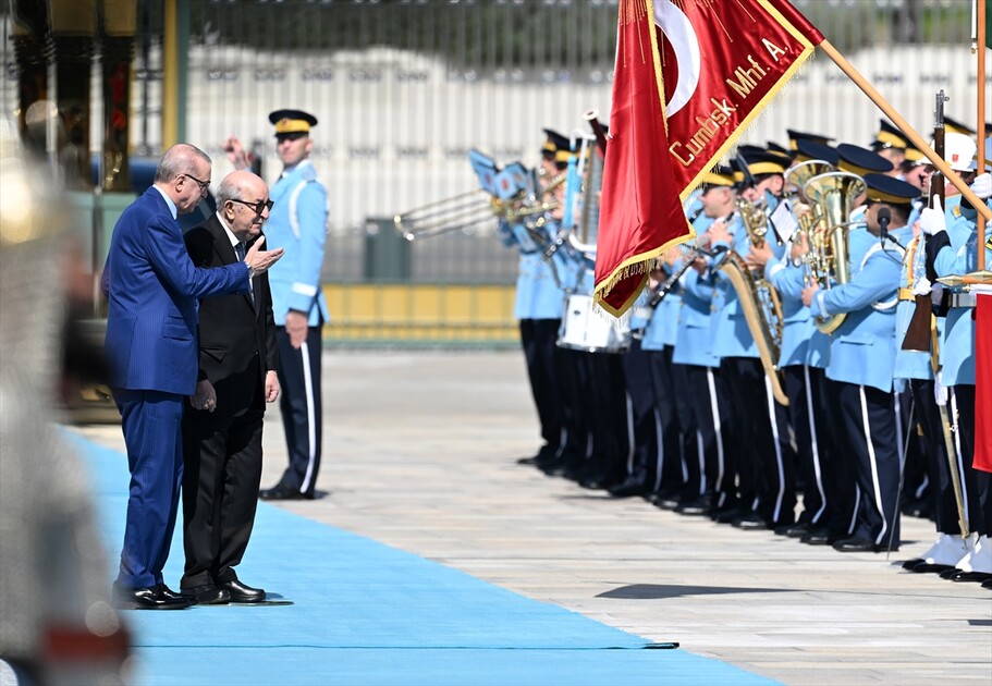 أنقرة.. الرئيس أردوغان يستقبل نظيره الجزائري بمراسم رسمية