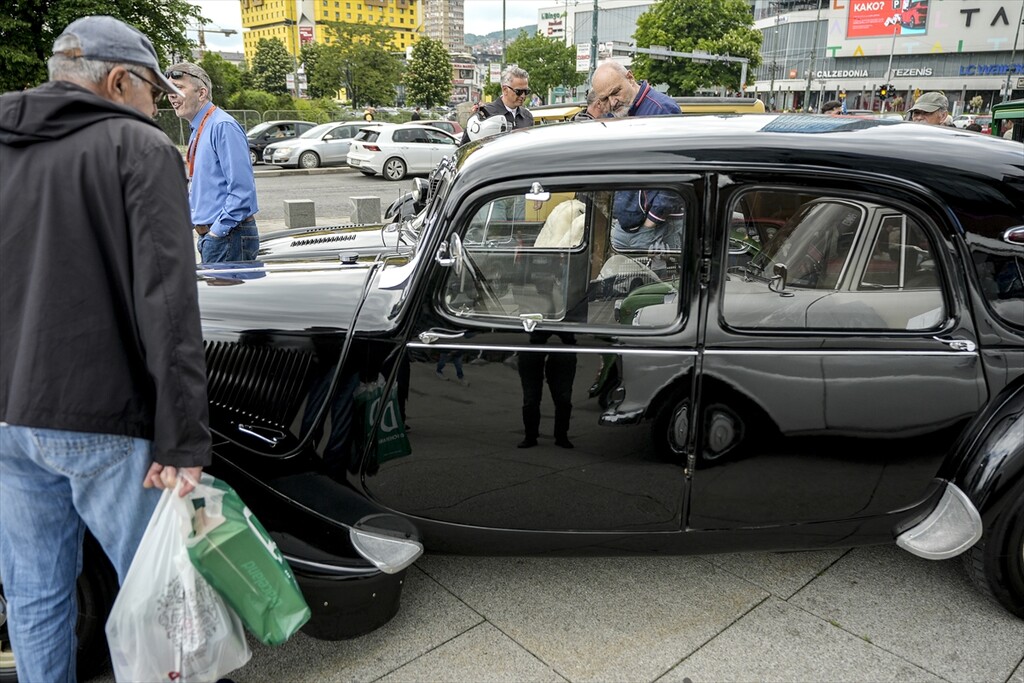 Međunarodni susret starih automobila i motora u Sarajevu