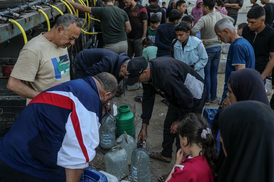 Abluka altındaki Gazze Şeridi'nde su krizi sürüyor