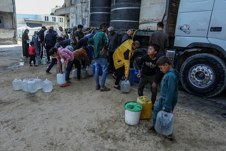 Abluka altındaki Gazze Şeridi'nde su krizi sürüyor