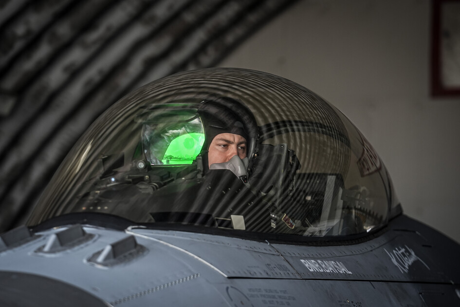 EFES-2026 tatbikatı kapsamında Bandırma'dan F-16'lar havalandı