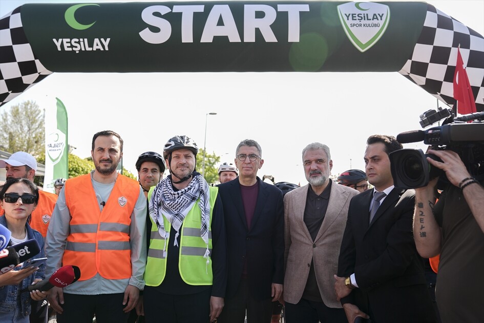 Yeşilay ve Filistin’e Destek Platformu’ndan Sumud Filosu’na bisikletli destek