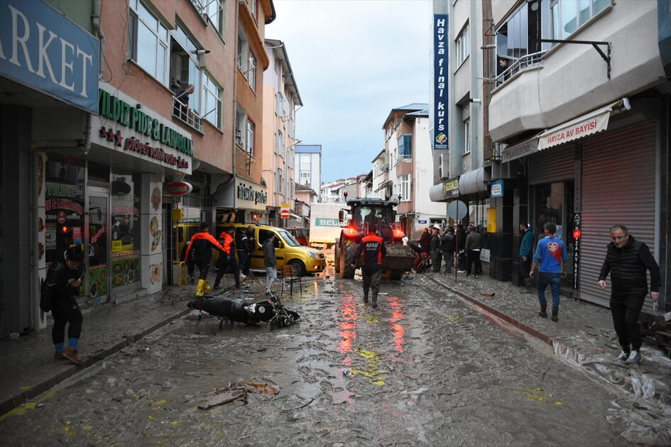Samsun'da sağanak etkili oldu
