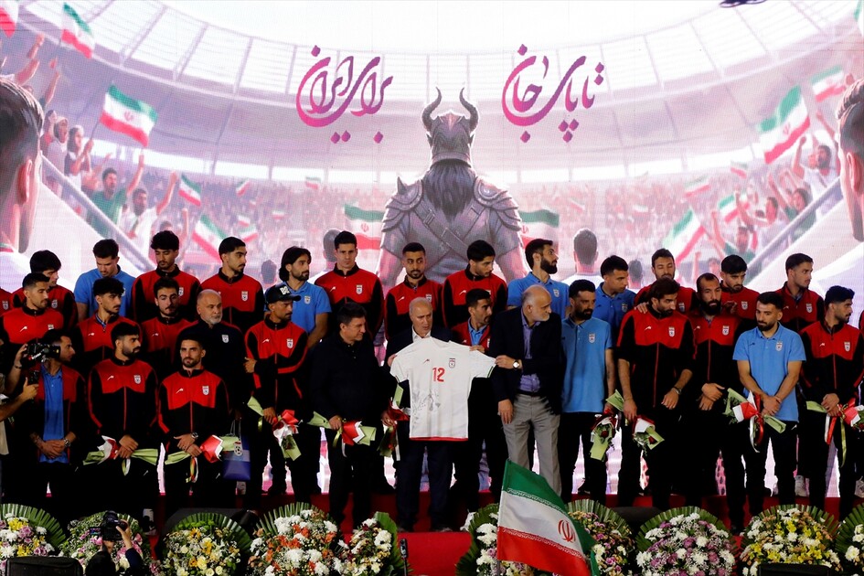 Dünya Kupası'na katılacak İran Milli Futbol Takımı için Tahran’da tören düzenlendi