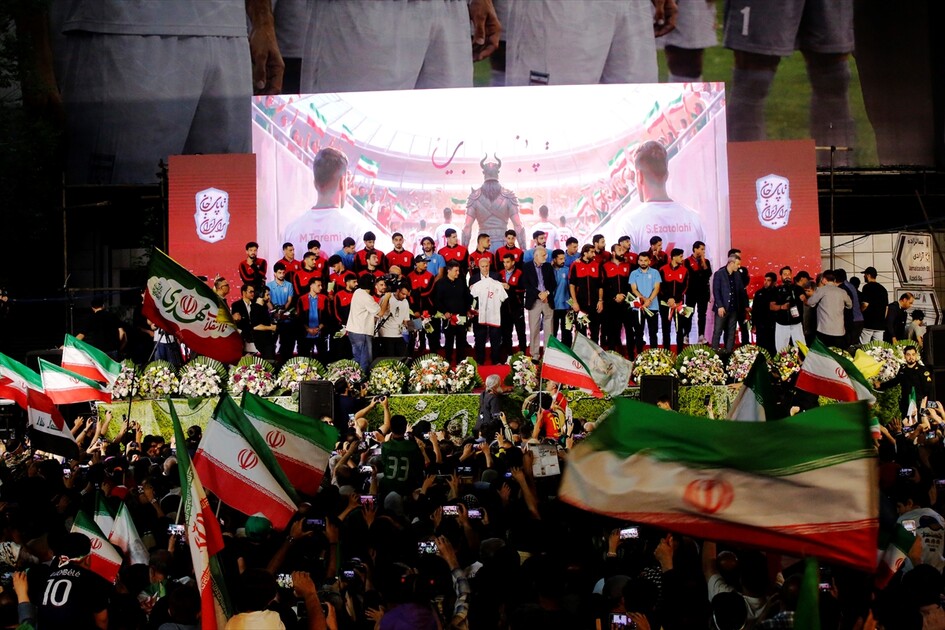 Dünya Kupası'na katılacak İran Milli Futbol Takımı için Tahran’da tören düzenlendi
