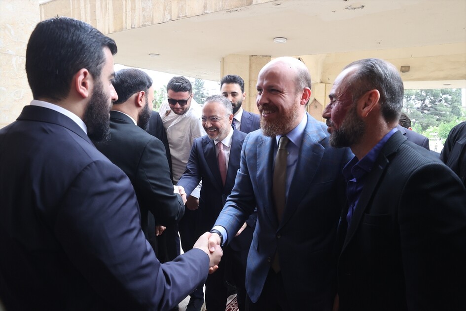 وفد تركي يجري جولة في محافظة حلب السورية