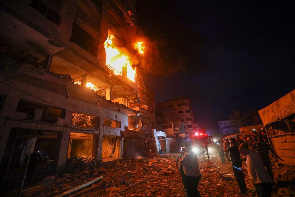 İsrail güçleri, ateşkese rağmen Gazze'ye yönelik saldırılarını sürdürüyor