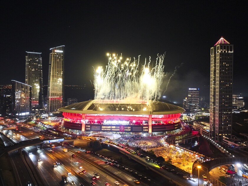 Galatasaray Futbol Takımı, RAMS Park'ta şampiyonluğu kutladı