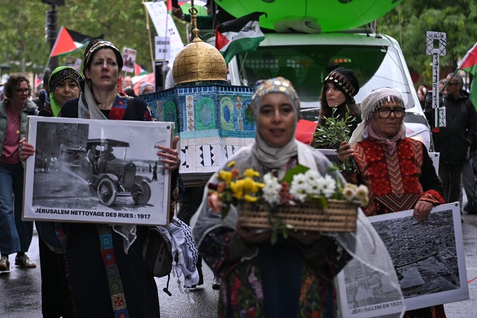 Paris'te Nakba yürüyüşü düzenlendi