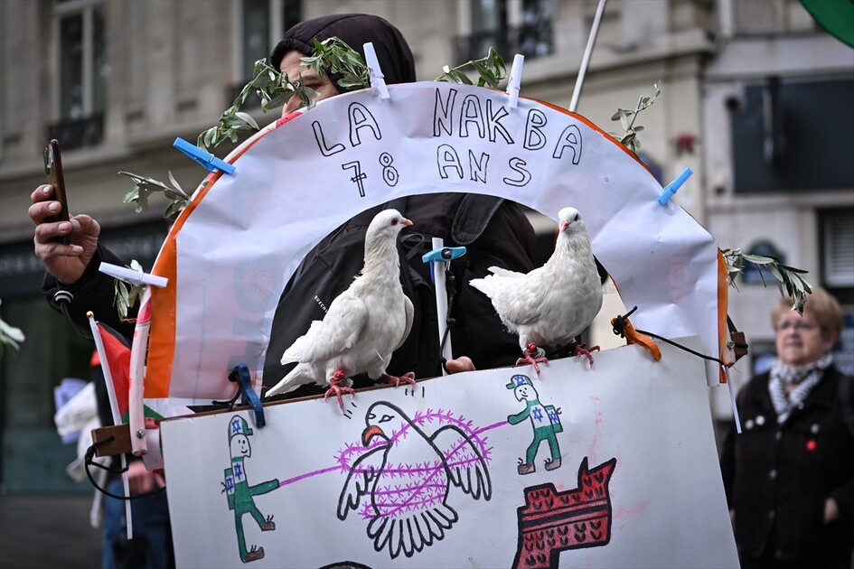 Paris'te Nakba yürüyüşü düzenlendi