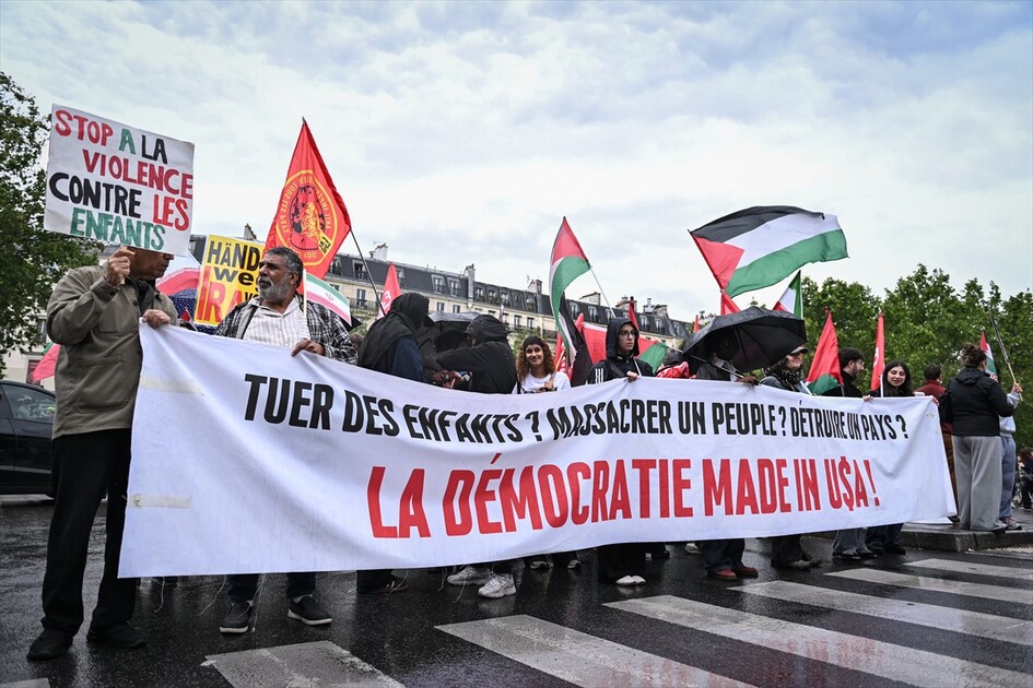 Paris'te Nakba yürüyüşü düzenlendi