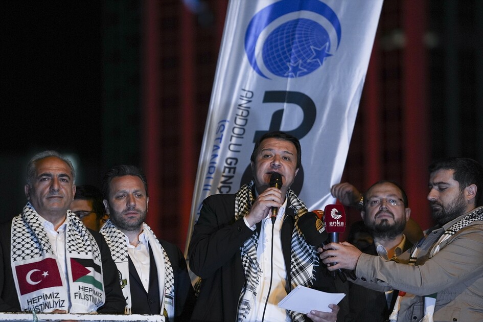 إسطنبول.. وقفة أمام القنصلية الإسرائيلية للتنديد بمهاجمة