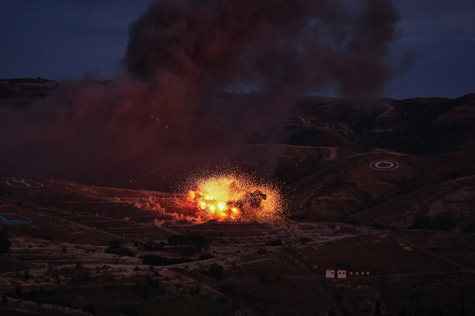 EFES-2026 Tatbikatı'nın gece safhası