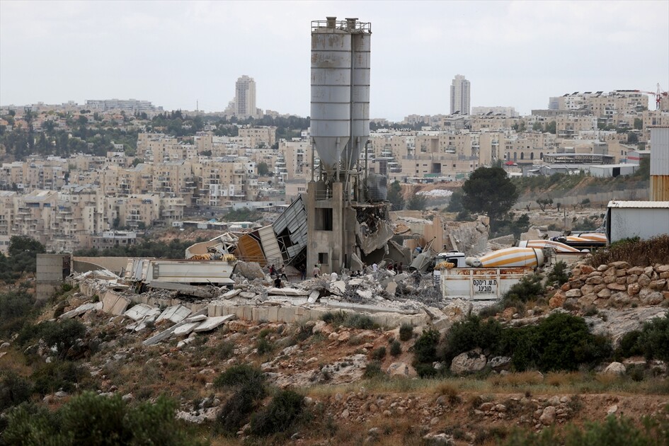 الجيش الإسرائيلي يهدم منشآت فلسطينية في الضفة الغربية