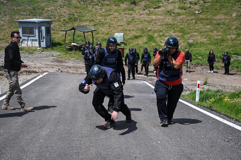 AA'nın 29. Dönem Savaş Muhabirliği Eğitimi 11. gününde devam ediyor