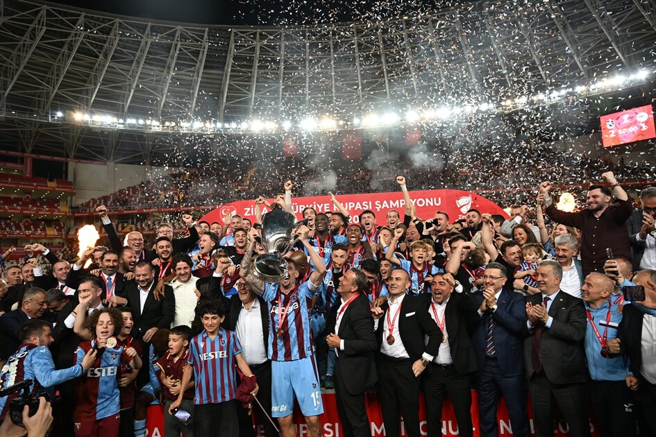 Trabzonspor, 10. kez Türkiye Kupası'nı kazandı