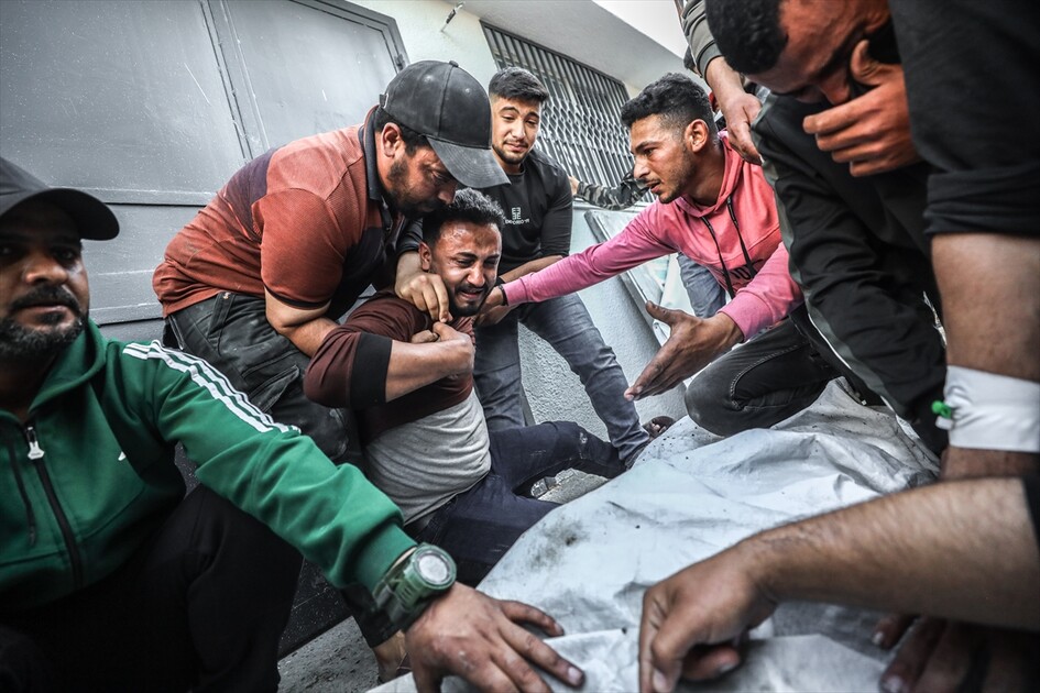 İsrail'in Gazze'de sürdürdüğü saldırılarda 2 Filistinli hayatını kaybetti