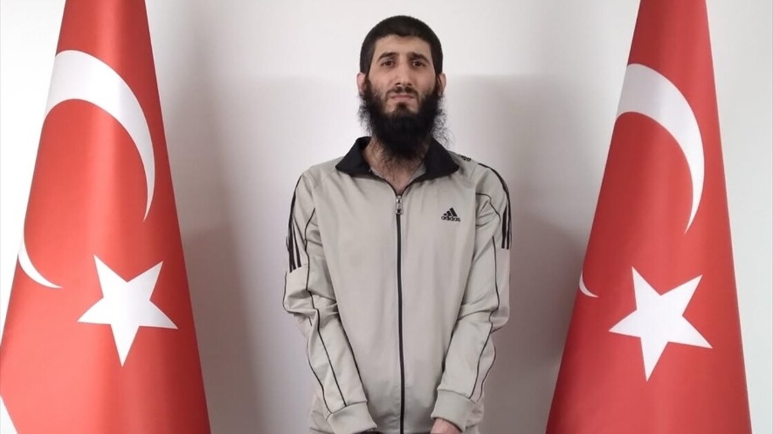 MİT'in gerçekleştirdiği operasyonla 10 DEAŞ'lı terörist Suriye'de yakalandı