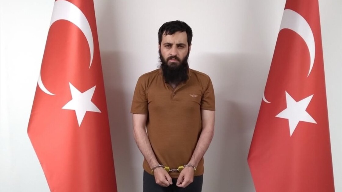 MİT'in gerçekleştirdiği operasyonla 10 DEAŞ'lı terörist Suriye'de yakalandı