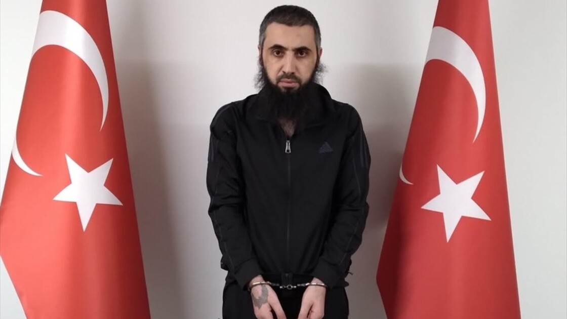 MİT'in gerçekleştirdiği operasyonla 10 DEAŞ'lı terörist Suriye'de yakalandı