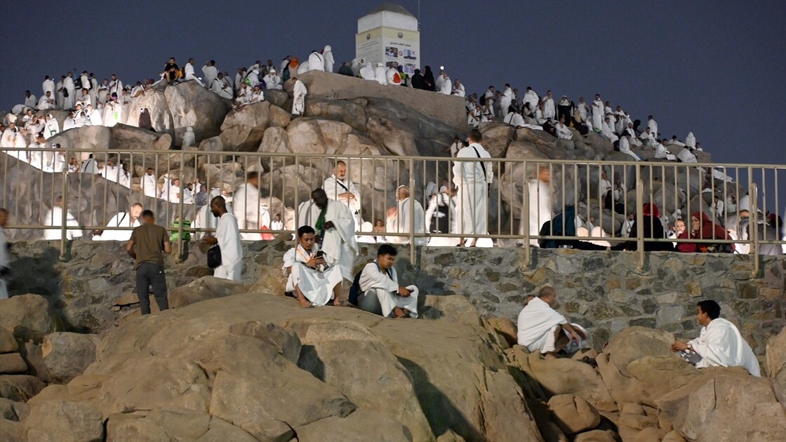 Pilgrims gather at Mount Arafat in Arafat ahead of Hajj