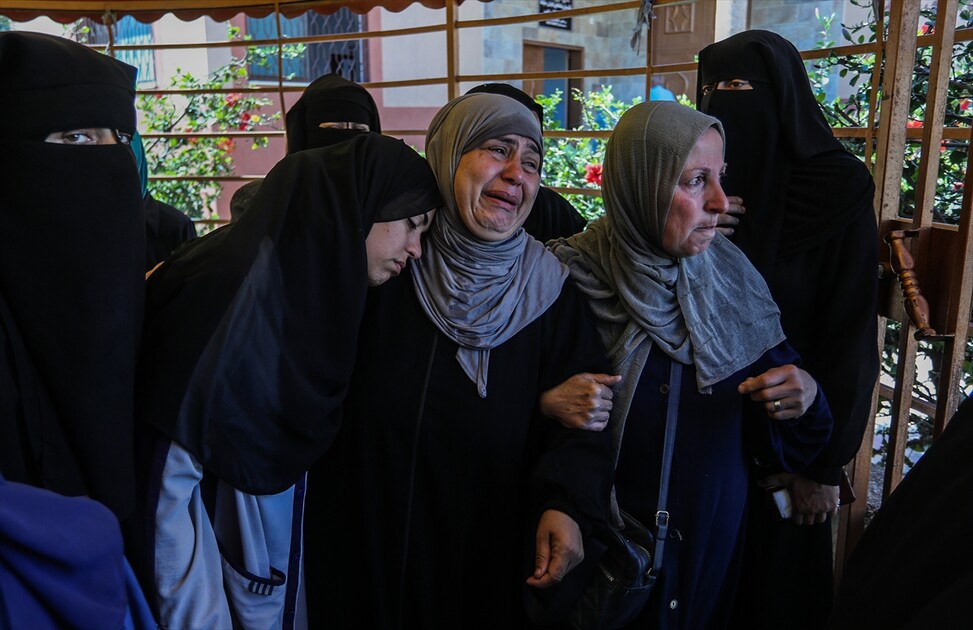 İsrail'in Han Yunus'a düzenlediği saldırıda bir çocuk yaşamını yitirdi