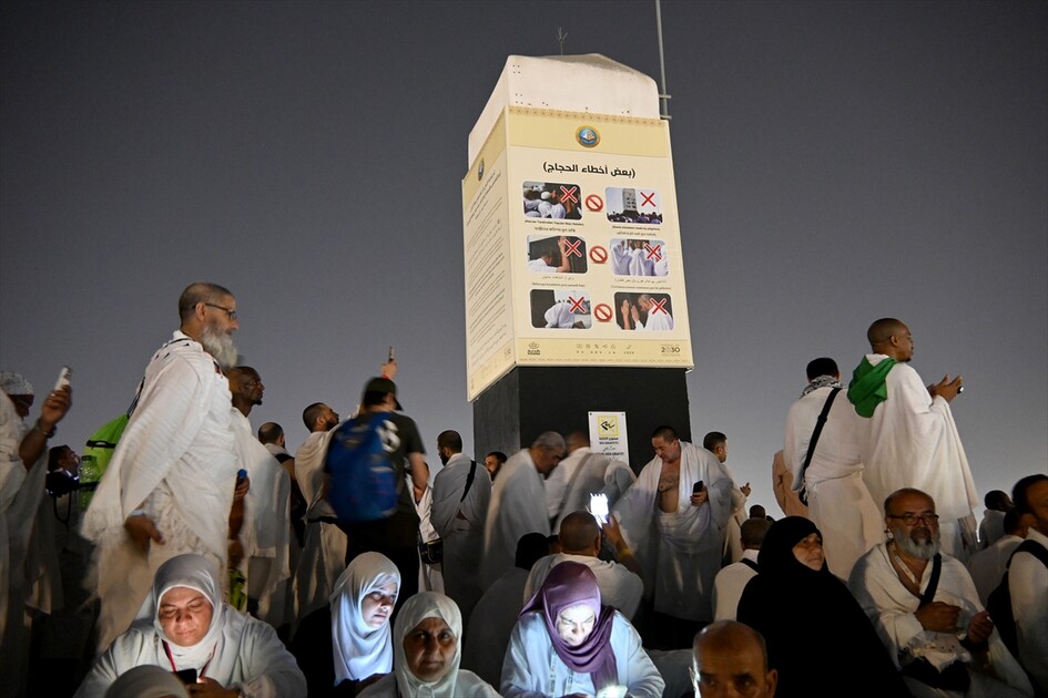 Hacı adayları Arafat'ta