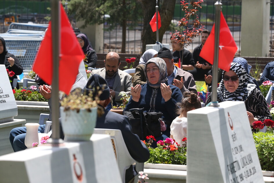 Kayseri'de Kurban Bayramı arifesinde şehitlikler ziyaret edildi