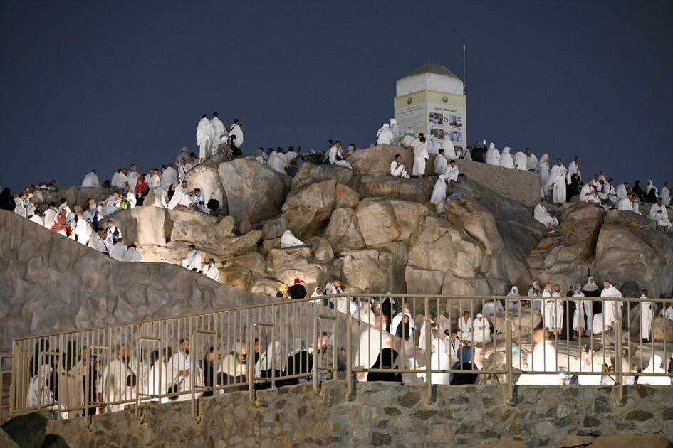 Hacı adayları Arafat'ta