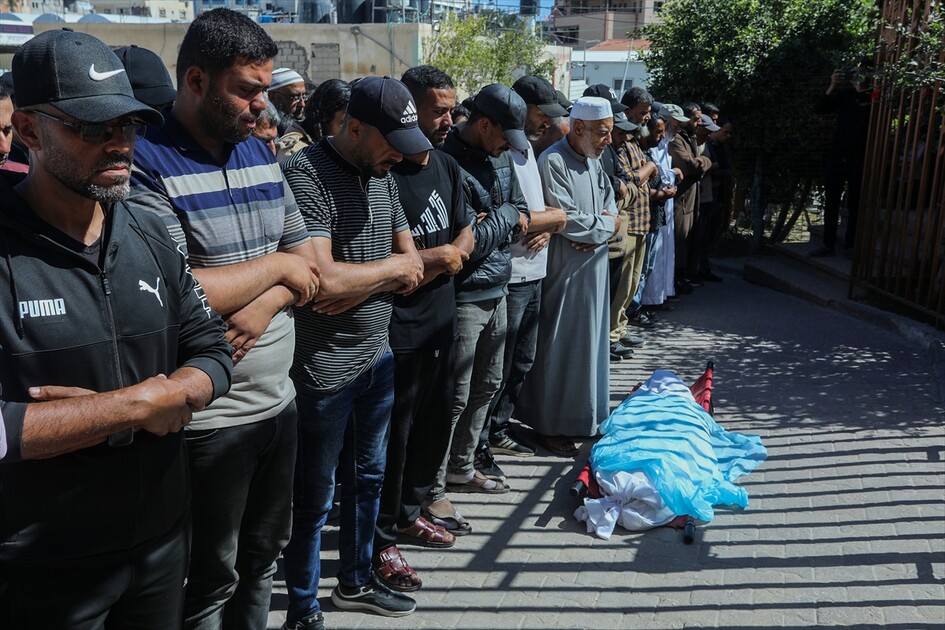 İsrail'in Han Yunus'a düzenlediği saldırıda bir çocuk yaşamını yitirdi
