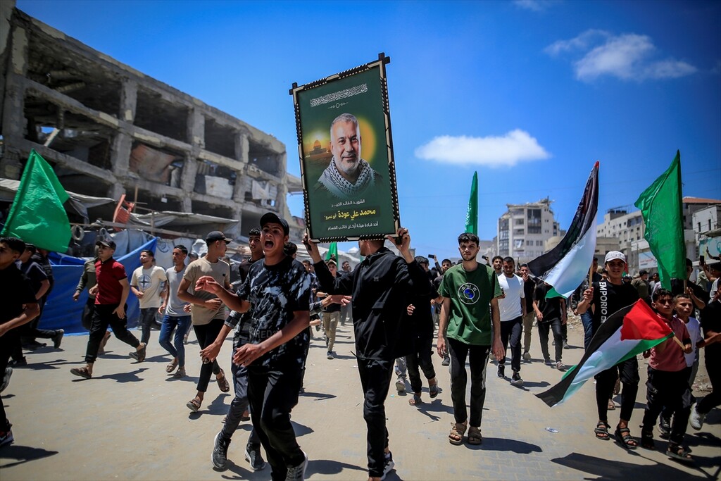 Funeral prayer held for Al-Qassam commander Muhammad Awda and family in ...