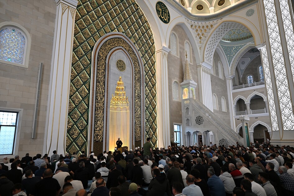 Gaziantep'te Kurban Bayramı namazı kılındı