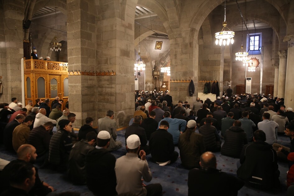 Kayseri'de Kurban Bayramı namazı kılındı
