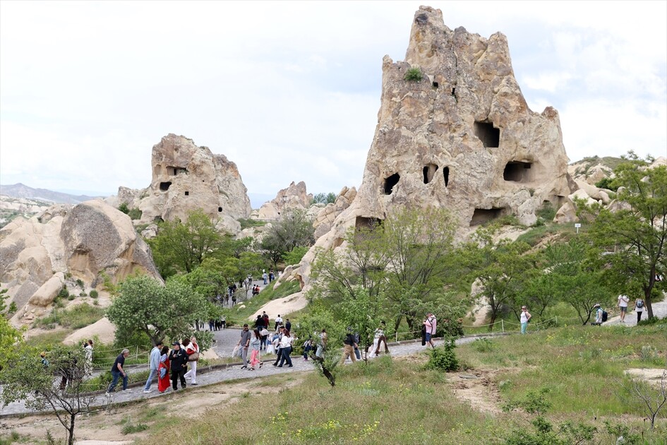 Kurban Bayramı tatilinde Kapadokya'da yerli turist yoğunluğu yaşanıyor