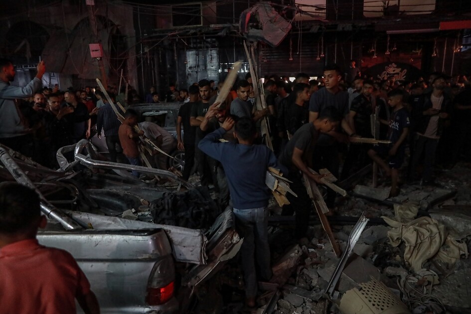 عشية الأضحى.. مقتل 9 فلسطينيين بغارات إسرائيلية في قطاع غزة