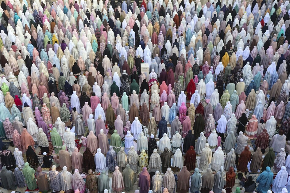 Endonezya'da Kurban Bayramı namazı kılındı