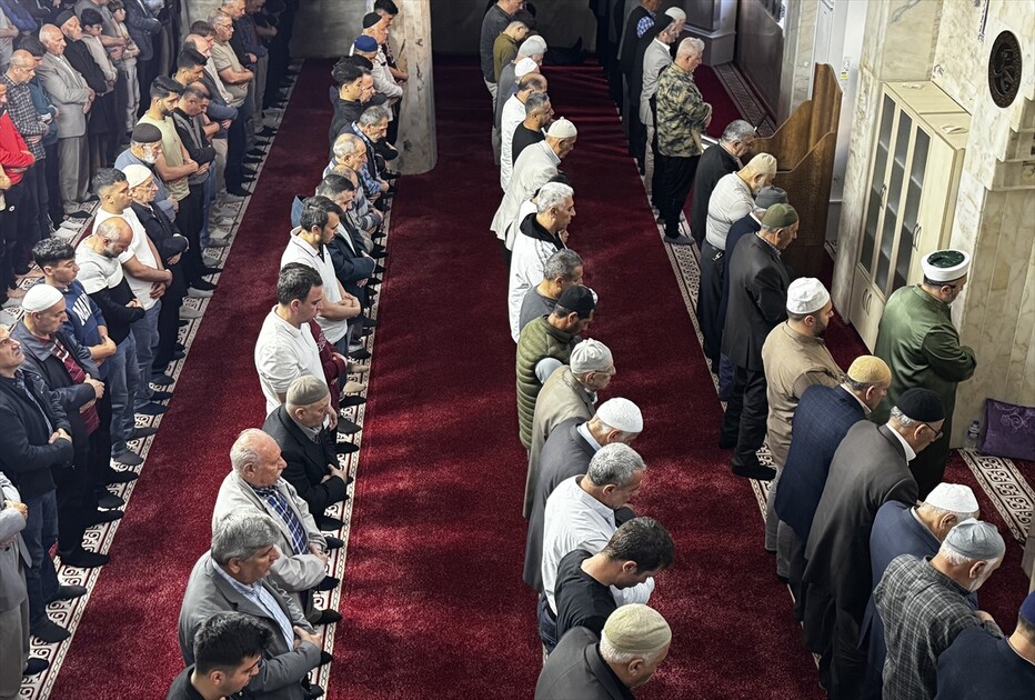 Siirt'te Kurban Bayramı namazı kılındı